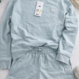 Puma Matching Set Sweatshirt & Shorts NWT Size M gray/green Lounge Set